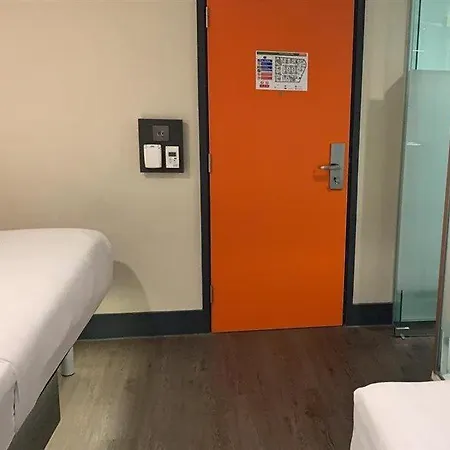 호텔 이지호텔