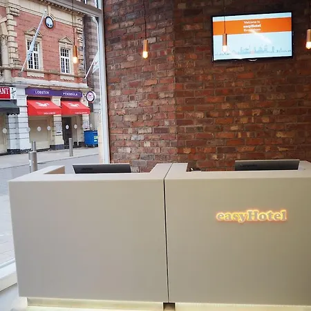 Easyhotel 3*
